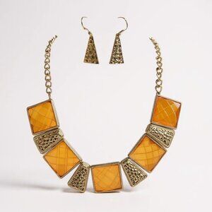 Yellow Lucite Square Stud On gold Tone Base Necklace Earring Set